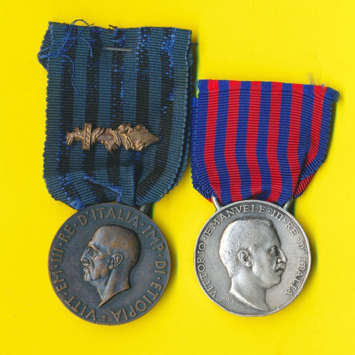 Italy medal guerra usato  