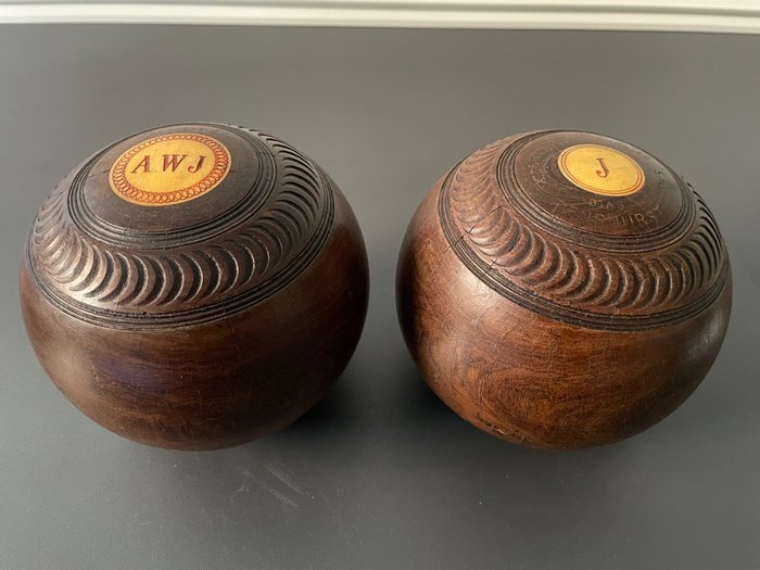 English lawn bowls for sale  