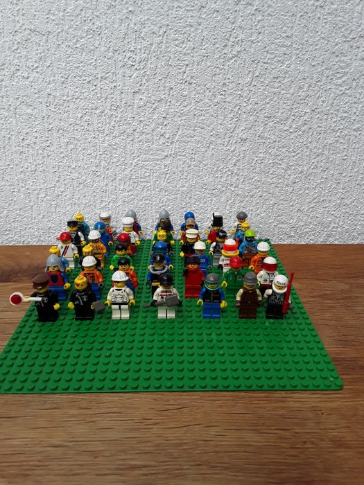 Lego mini figuren usato  