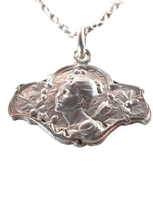 Janvier necklace pendant for sale  