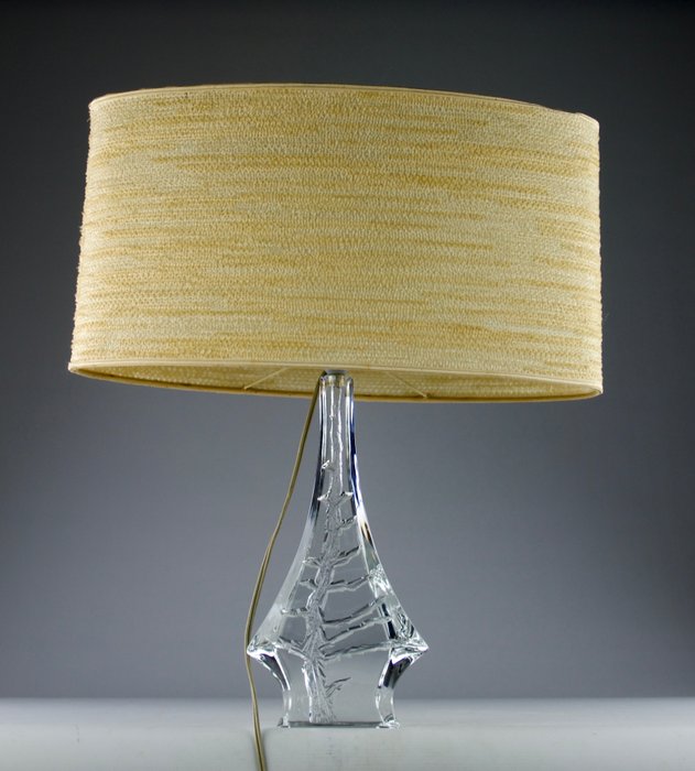 Daum table lamp usato  