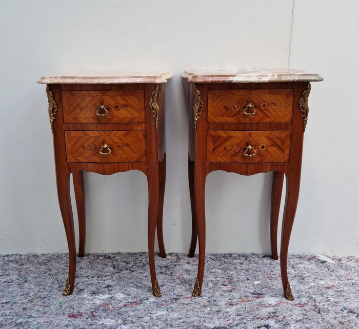 Nightstand pair marquetry d'occasion  