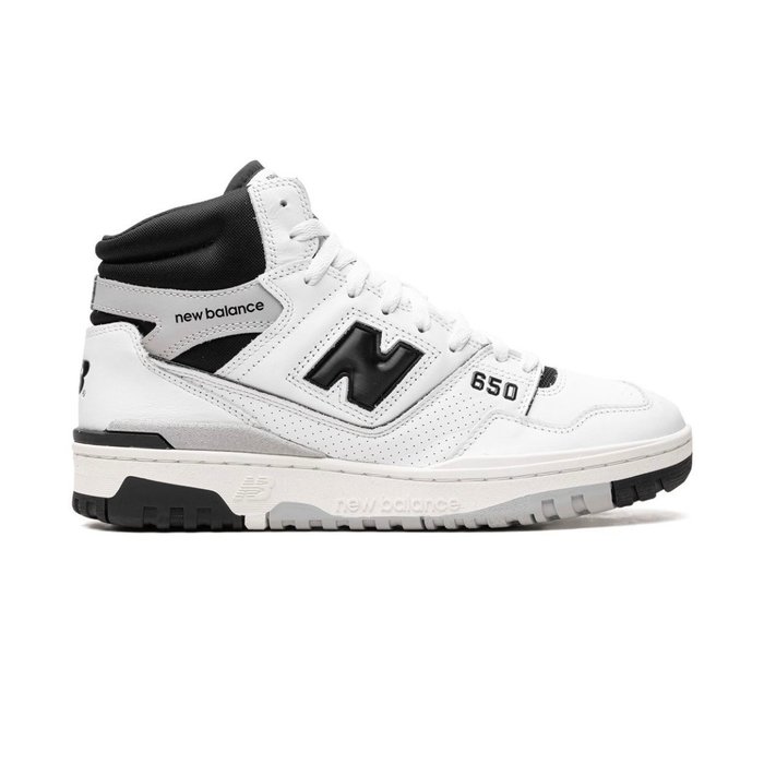 New balance pair for sale  