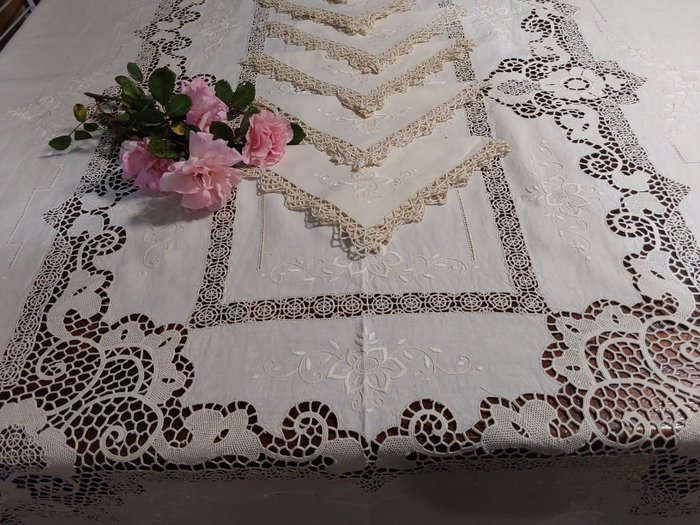 Tablecloth napkins linen for sale  