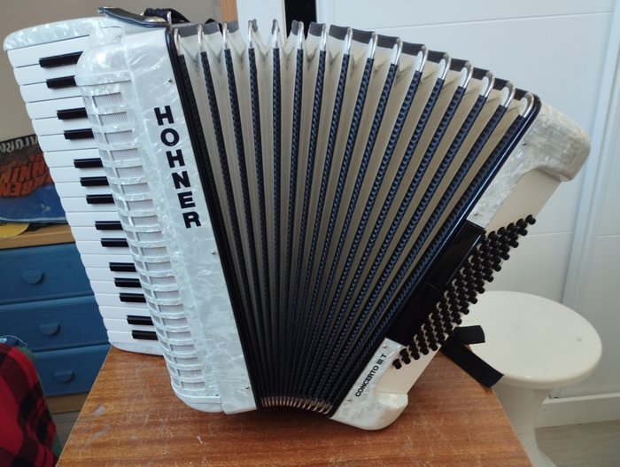 Hohner concerto iii d'occasion  