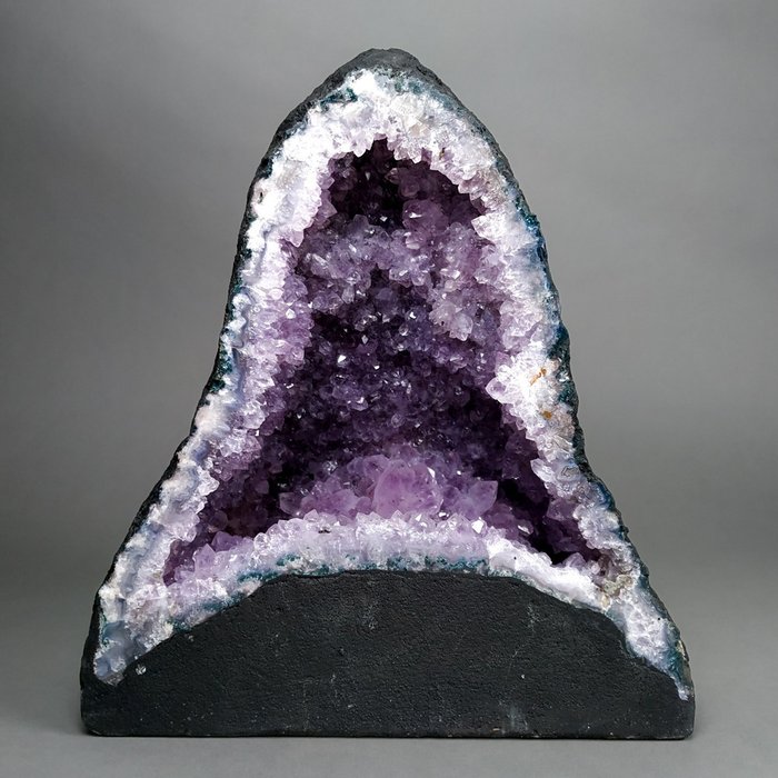 Amazing amethyst geode for sale  
