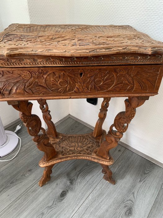 Sewing table japara for sale  