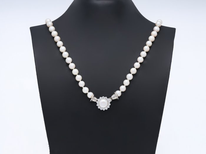 Akoya pearls necklace d'occasion  