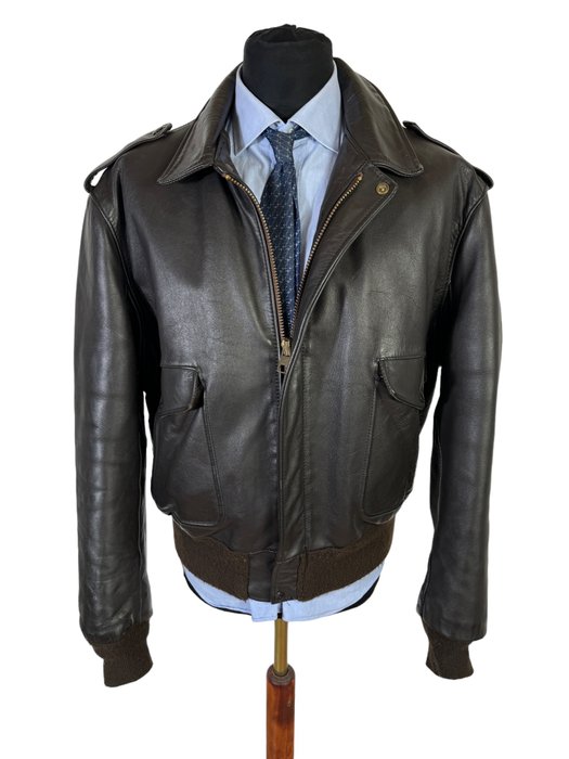 Schott leather jacket d'occasion  