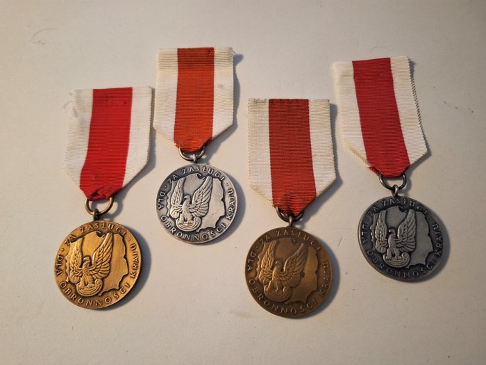 Poland medal set d'occasion  
