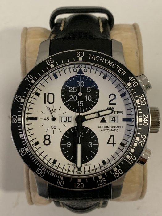 Fortis stratoliner chronograph d'occasion  