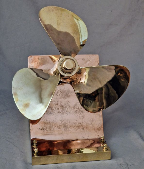 Ship propeller gaines for sale  