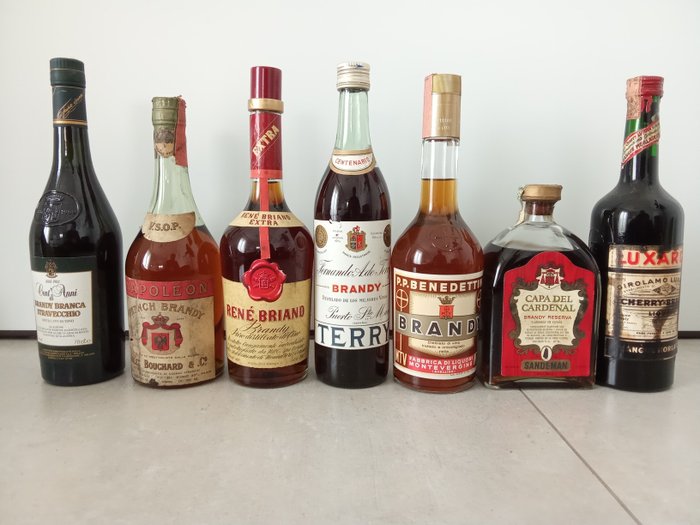 Various brandy liqueur usato  