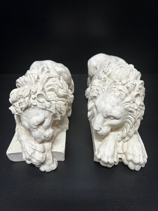 Sculpture pair lions for sale  
