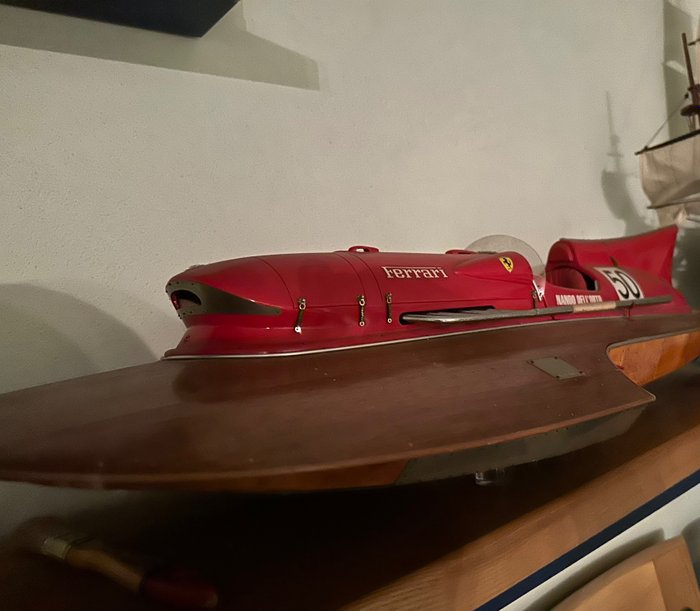 Exhibition model boat d'occasion  