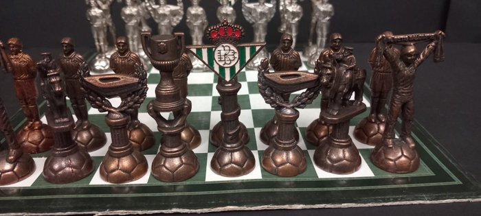 Chess set futbol for sale  