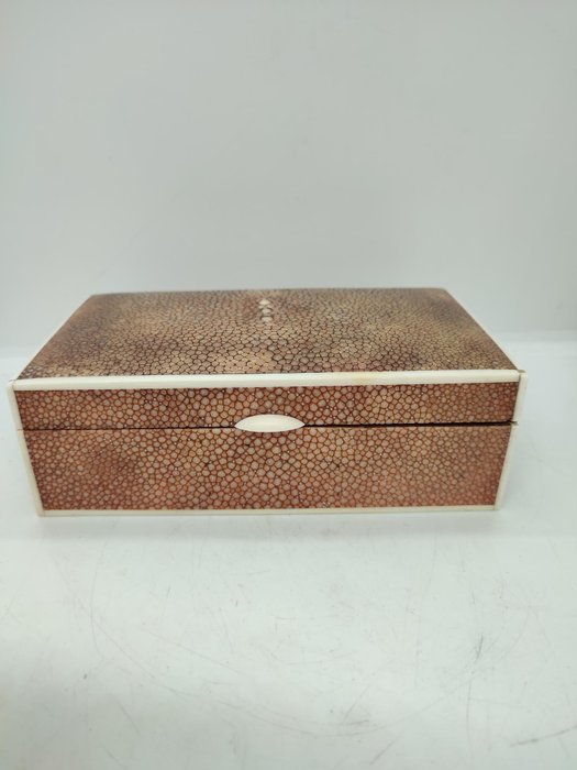 Jewellery box galuchat d'occasion  