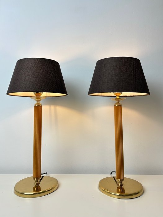 Caravell table lamp for sale  