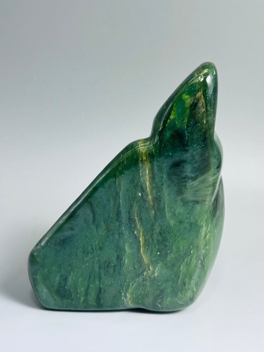 Reserve jade nephrite for sale  