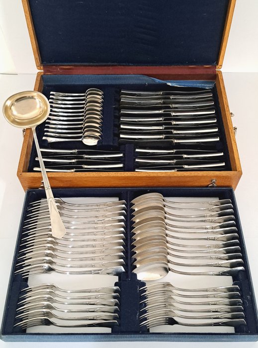 Henckels cutlery set for sale  