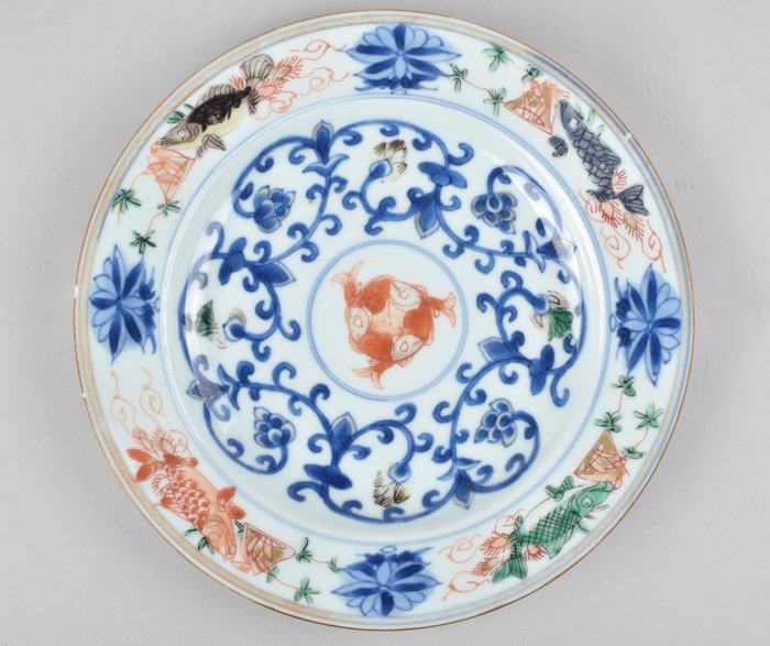 Plate decorated the usato  