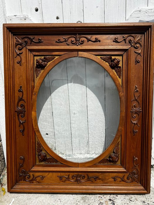 Frame frame cherub for sale  