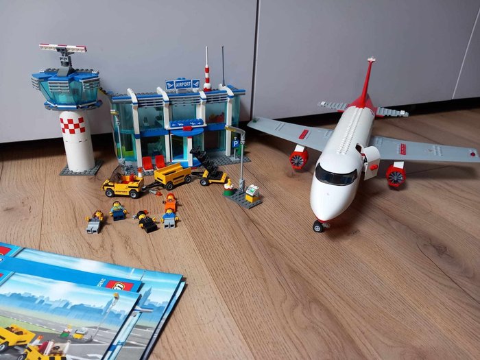 Lego 3182 airport usato  