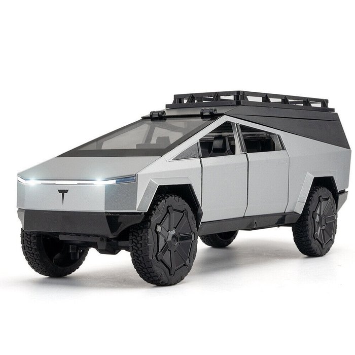Tesla model hatchback usato  