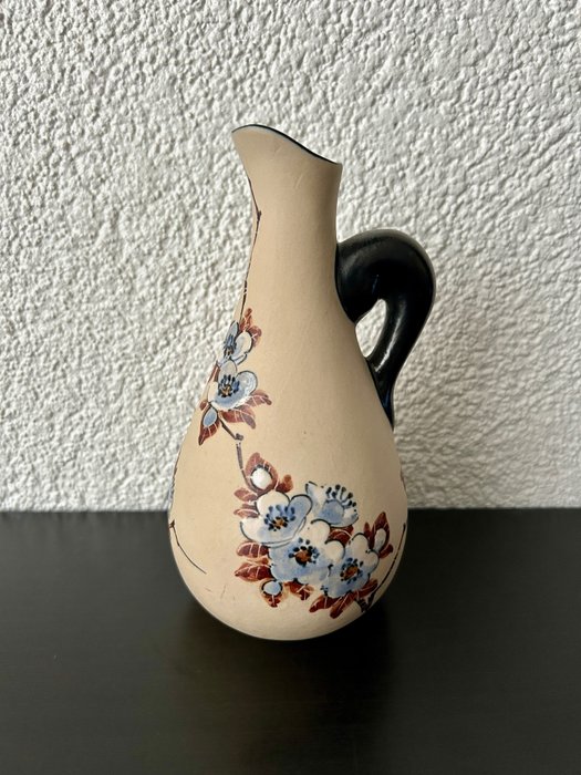 Ciboure superbe vase for sale  