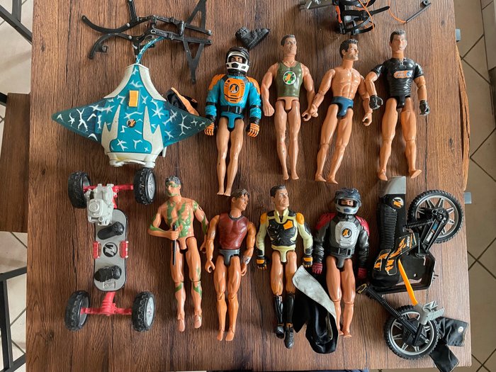 Hasbro figurine personnages for sale  