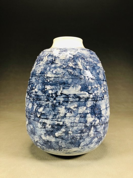 Vase porcelain single for sale  