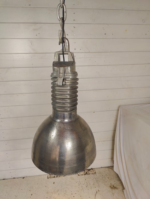 Onbekend industriële lamp for sale  