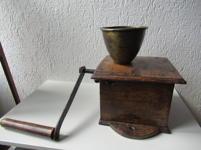 Coffee grinder huge usato  