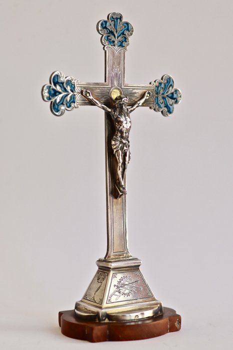 Crucifix .950 silver for sale  