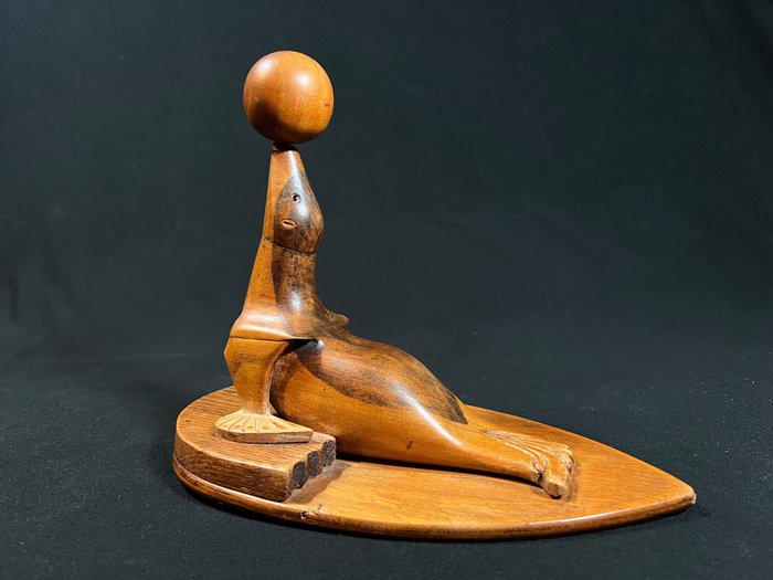 Sculpture zeeleeuw amsterdamse for sale  
