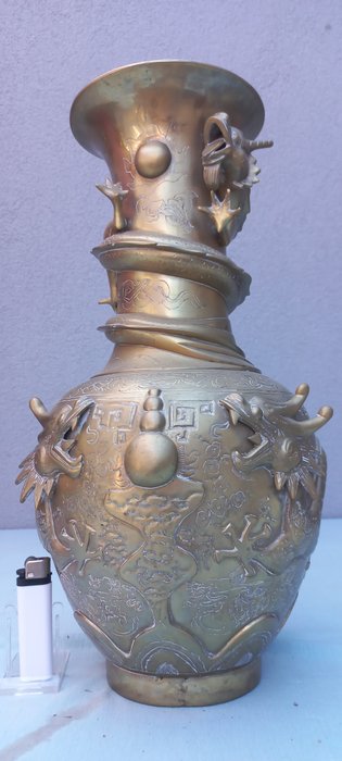 Chinese bronze vase for sale  
