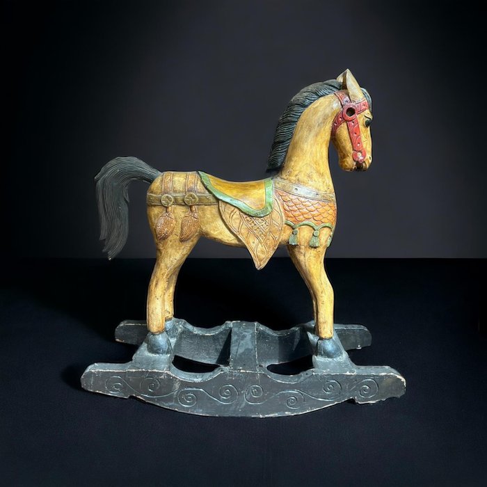 Rocking horse dipinto usato  