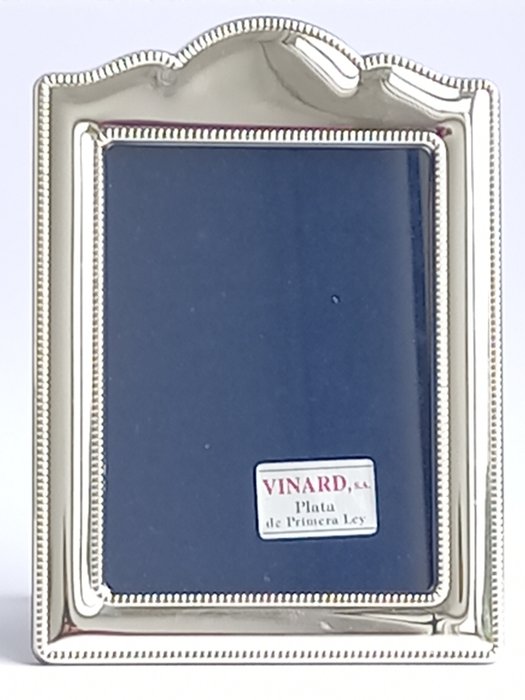 Vinard picture frame for sale  