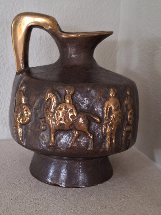 Hdv vase bronze d'occasion  