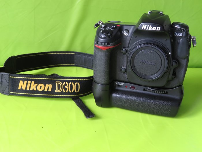 Nikon d300 grip usato  