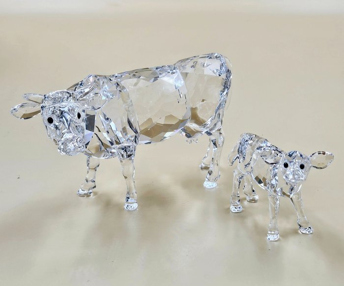 Figurine swarovski cow for sale  