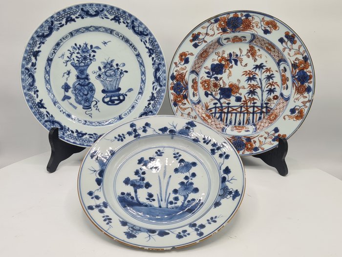 Collection large dishes for sale  