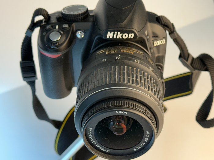 Nikon 3100 zoom usato  