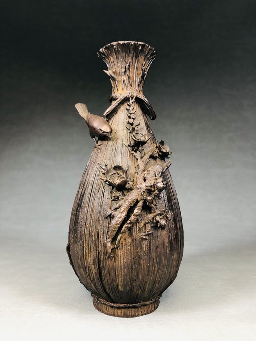 Vase bronze plum usato  