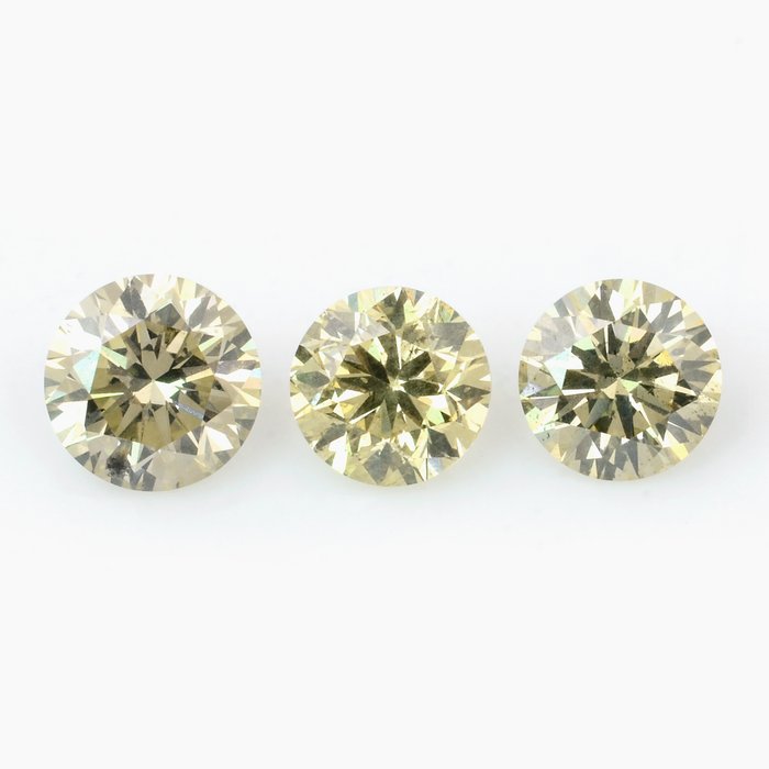Pcs diamonds 0.56 for sale  