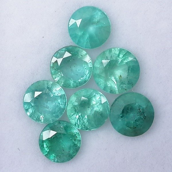 Pcs emerald 2.54 for sale  
