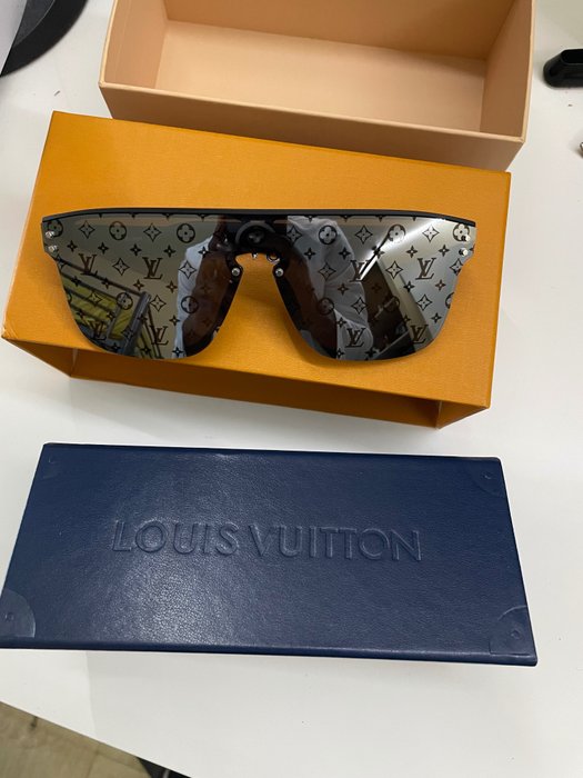 Louis vuitton sunglasses for sale  