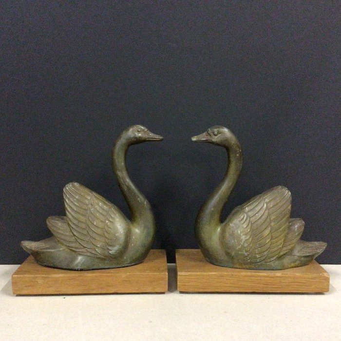 Leducq bookends swans for sale  