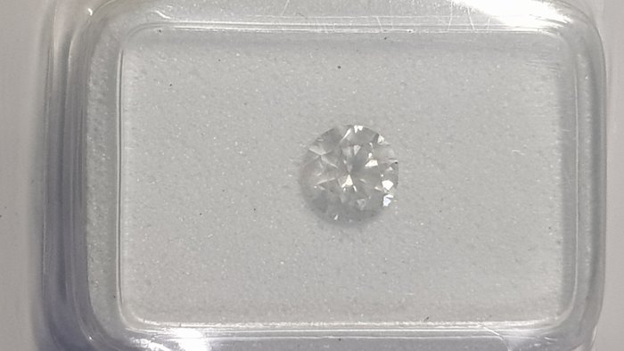 Pcs diamond 0.37 for sale  