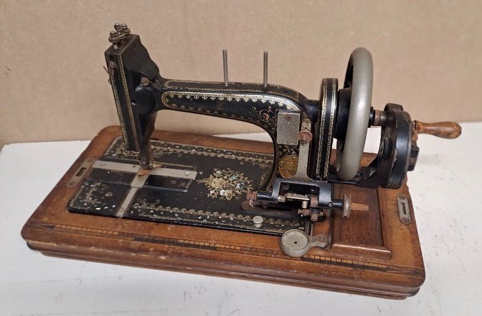 Gritzner sewing machine d'occasion  